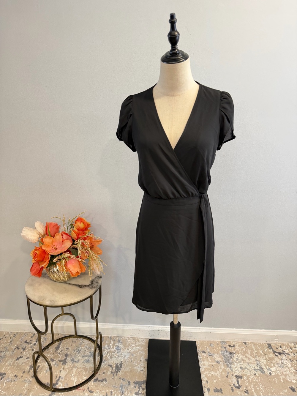 Express Black Classic Cap Sleeve Short Wrap Mini Dress - Size Small
